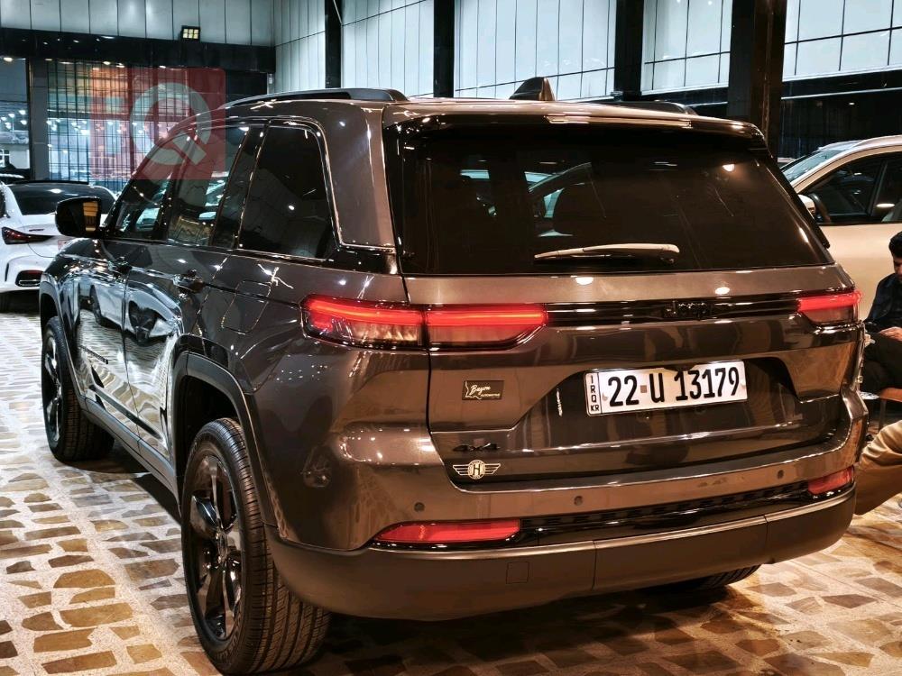 جيب جراند شيروكي